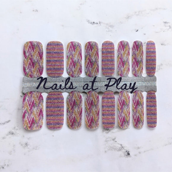 6 for$15 Nail Wraps- Pink Zig Zag - Picture 2 of 4
